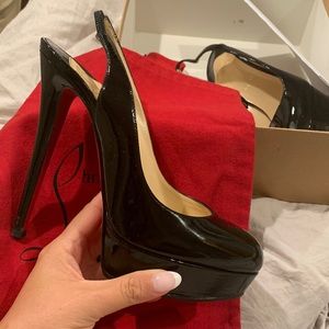 Selling the Bianca sling 140mm black patent sling back. Size 39.